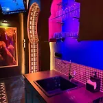 Palais Des 1001 Nuits Avec Jacuzzi Privatif Apartamento