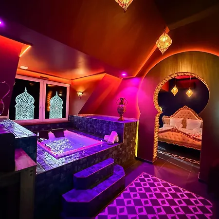 Apartment Palais Des 1001 Nuits Avec Jacuzzi Privatif