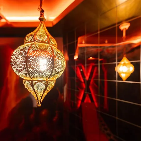 Palais Des 1001 Nuits Avec Jacuzzi Privatif Lejlighed *