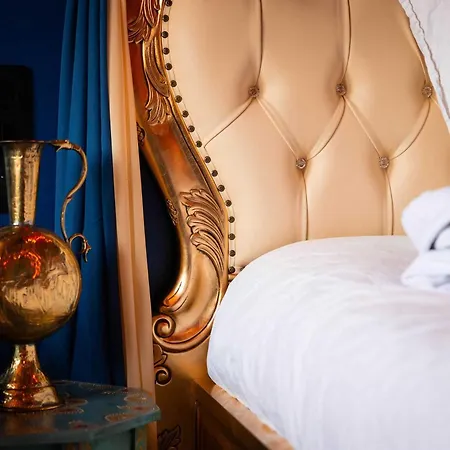 Palais Des 1001 Nuits Avec Jacuzzi Privatif Appartamento