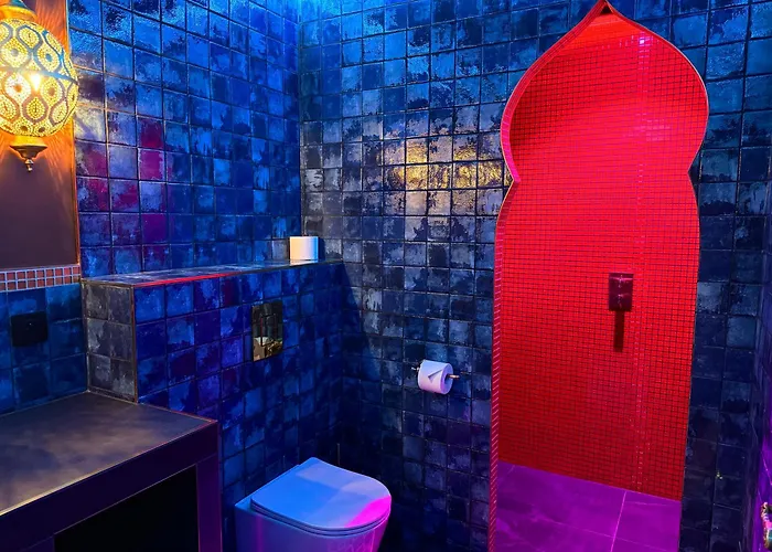 Palais Des 1001 Nuits Avec Jacuzzi Privatif Lägenhet